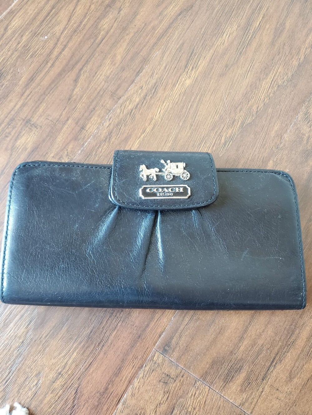 Coach Black Wallet With Pink Inside
